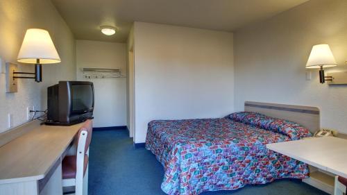 1 queen bed