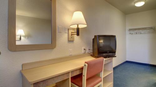 Motel 6-Owensboro, KY