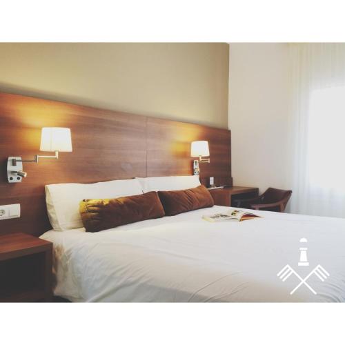 Hotel Carbonell - image 11