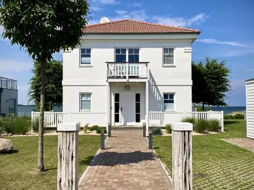 Traumferienhaus Sliminde by Seeblick Ferien ORO, direkte Wasserlage E-Säule 6 Pers in Olpenitz, Deutschland