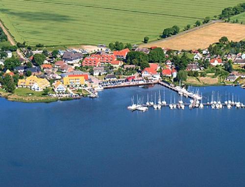 Hotel- & Ferienanlage Kapitäns-Häuser Breege