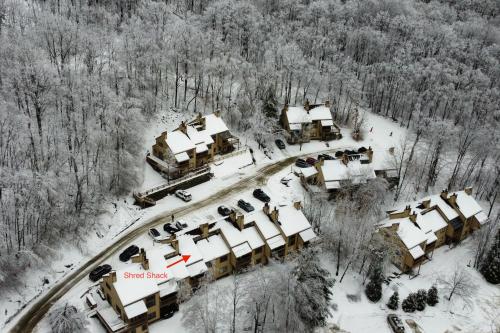 Okemo Trailside 22DL Shred Shack in Ludlow, USA