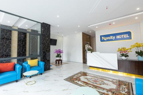 NOVELTY HOTEL 2