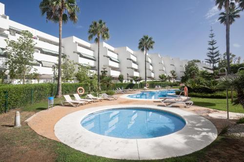 Ngoại cảnh khách sạn, Guadalmina Baja in Linda Vista