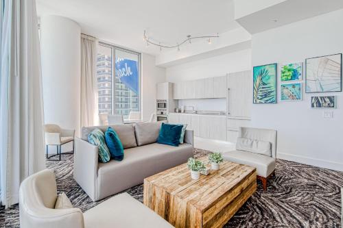 Hyde Resort and Residences