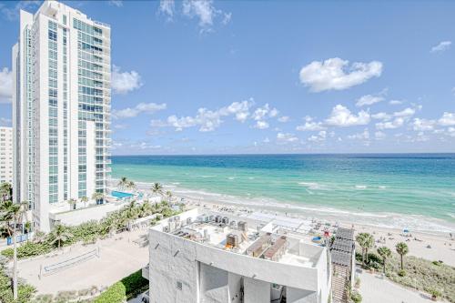 Hyde Resort and Residences