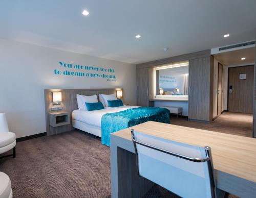 1 queen bed