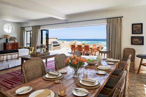 المنطقة المحيطة, منزل 480 متر مربع من 6 غرفة و6 حمام خاص في Pezula Private Estate (Craighross Castle) in Pezula Private Estate