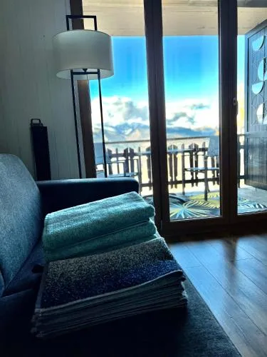 Cosy studio for 4 near ski lift, MELEZES K22 in Veysonnaz, Schweiz