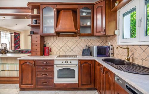 Lovely Home In Blato Na Cetini With Kitchen