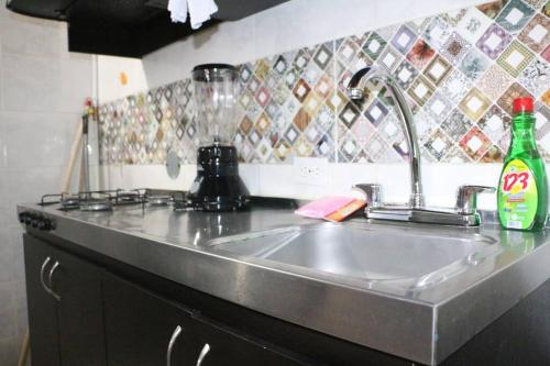 Aparta Suites Torre de Prado 503 Apartaestudio para 3 Personas, Medellín (foto 11)