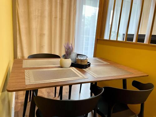 Apartament za Ratuszem - z balkonem