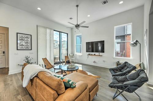 Luxurious and Spacious Austin Home about 8 Mi to Dtwn! in Austin, USA