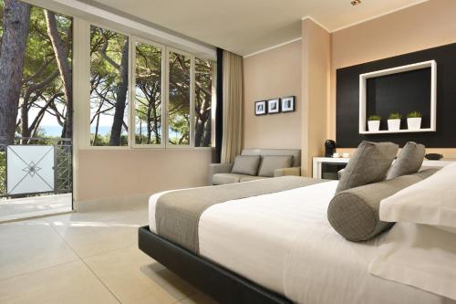 Riva Del Sole Resort & SPA Room Type - Deluxe Double Room with Balcony and Sea View