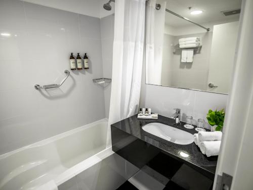 Wyndham Costa del Sol Lima City