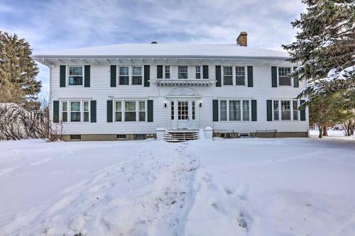 Cozy Dillon Apt - Near University and Fishing! in Dillon, USA