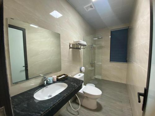Double Room with Private Bathroom image 8