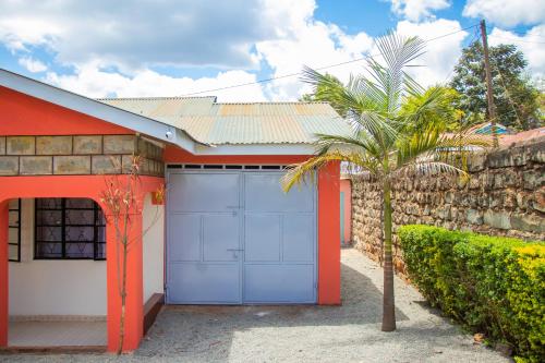 Secure Standalone 3BR Home near Embu Uni and KSG in เอมบู