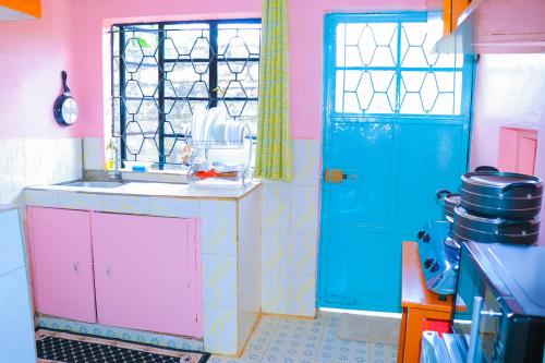 Secure Standalone 3BR Home near Embu Uni and KSG in เอมบู