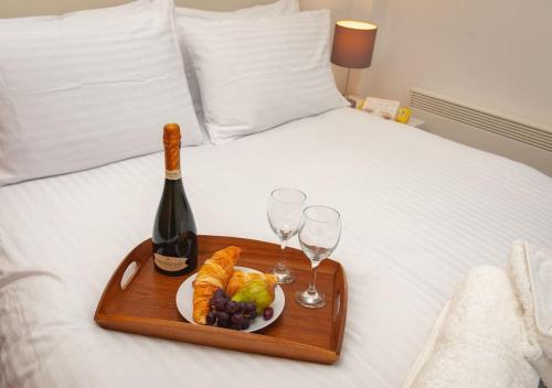 Picture of City View Spacious 2 Bed Apartment 2 Bathrooms