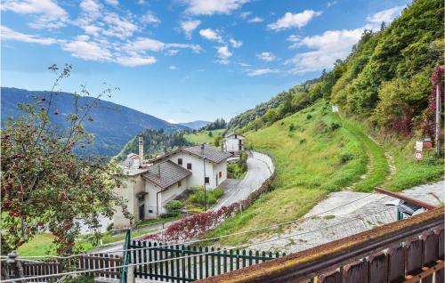 Gorgeous Home In Aune Di Sovramonte With House A Mountain View