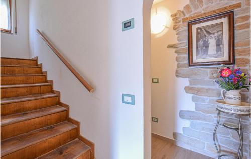 Gorgeous Home In Aune Di Sovramonte With House A Mountain View