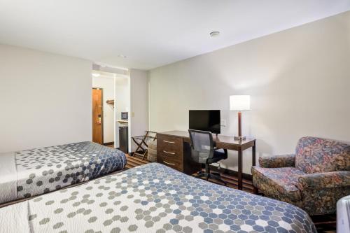 Econo Lodge Airport - Milwaukee