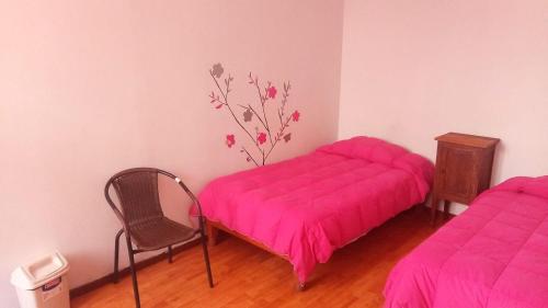 Standard Twin Room with Shared Bathroom image 7