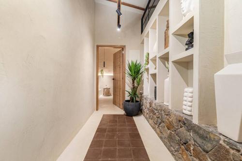 Provenza 6 Bedroom House by HOUSY HOST, Medellín (Foto 8)