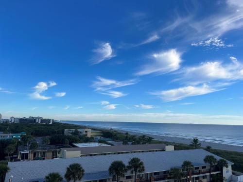 Sandcastles 701- Space Coast Ocean view! in Cocoa Beach, USA