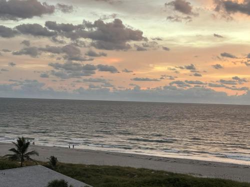 Sandcastles 701- Space Coast Ocean view! in Cocoa Beach, USA