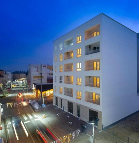 Apartman Sisters in Husimovci