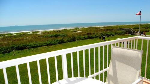 Spanish Main 63- Rare Direct Oceanfront 3 BR Condo! in Cocoa Beach, USA