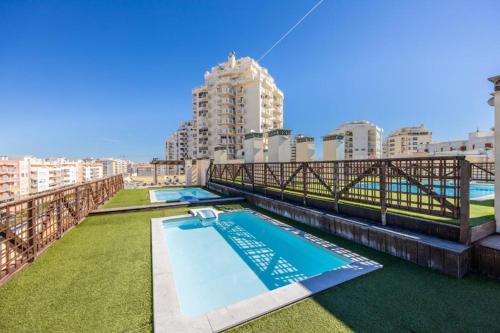 OCEANterracePool, beach 2m walk in ซีฟล์ว