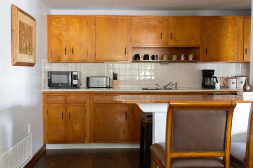 Two Bedroom Home - Walking Distance from The Beach in Jacksonville Beach, USA