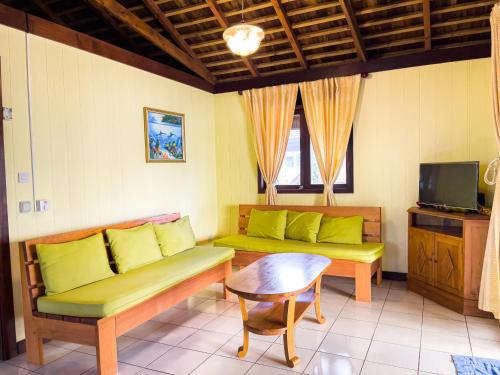 MOOREA - The Golden Reef Bungalow Nuku Hiva, Temae (foto 3)
