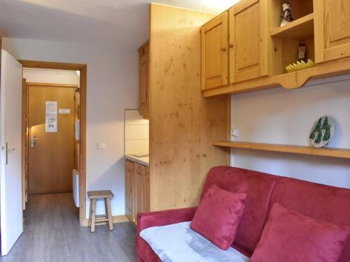Studio renove au pied des pistes, balcon sud, 3 pers., Meribel - FR-1-180-32 in Morel