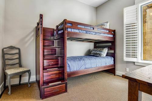 Riverbend Villa #133 in Spicewood, USA