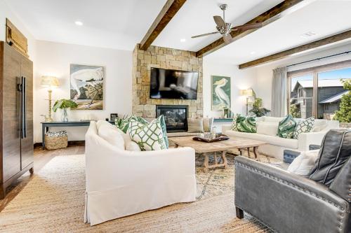 Riverbend Villa #110 in Spicewood, USA