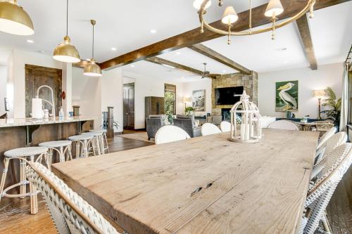 Riverbend Villa #110 in Spicewood, USA