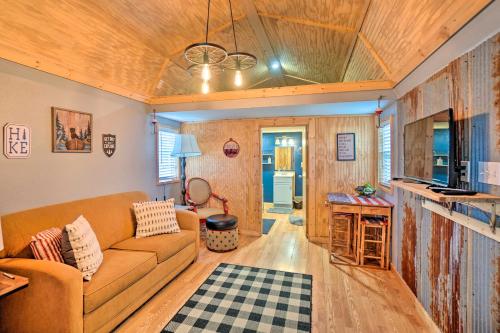. Rustic Studio in Fletchers Quiet Countryside!