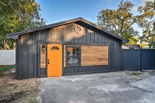 Cozy Brandon Guest Studio with Pool and Hot Tub! in Brandon, USA