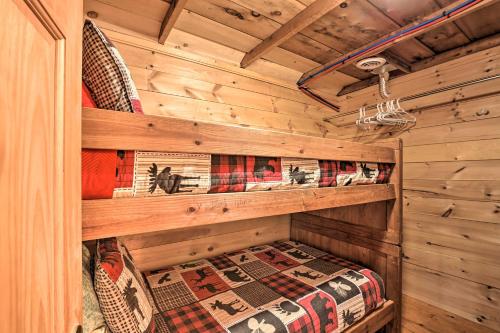 Pet-Friendly Ellsworth Cottage on Branch Lake