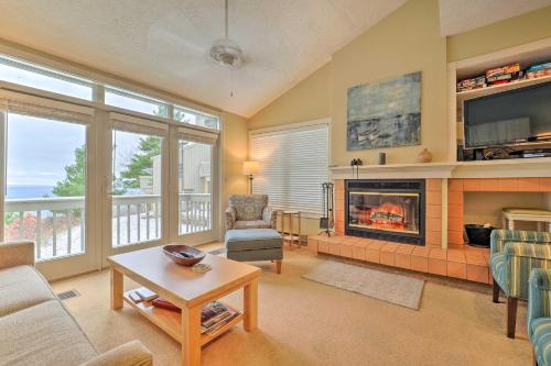 Glen Arbor Resort Condo Ski and Beach Access! - Apartment - Glen Arbor