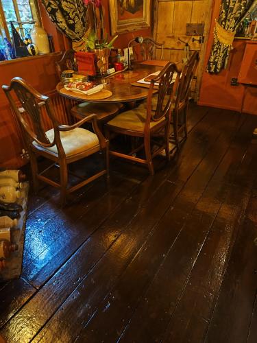 Wizards Thatch Luxury Suites - image 12