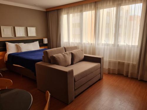 (1704)Flat executive jardins(apt particular), São Paulo