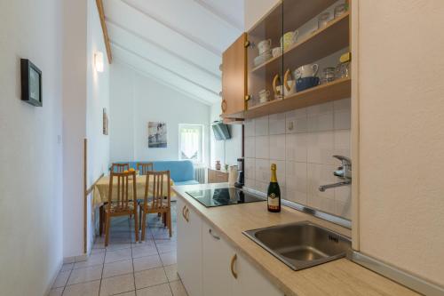Apartment Karigador 2534b - main image
