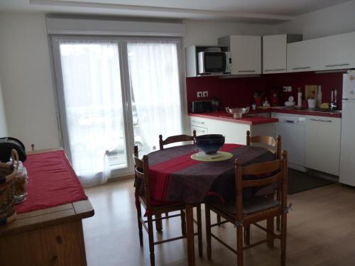 Appartement Saint-Jean-de-Monts, 3 pièces, 4 personnes - FR-1-323-233