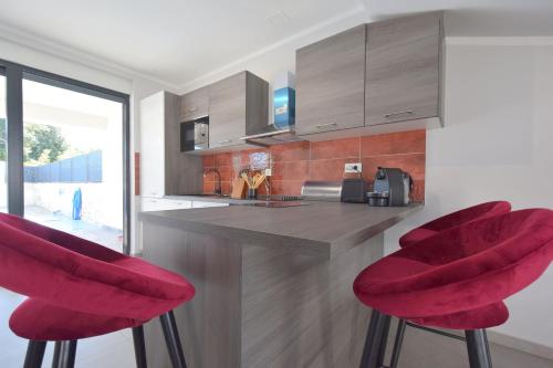 Three-Bedroom Villa image 6