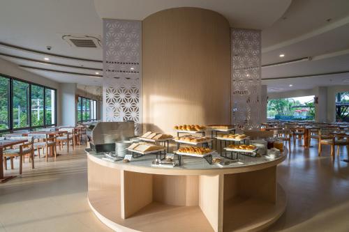 Food and beverages, Sea Seeker Krabi Resort in Krabi